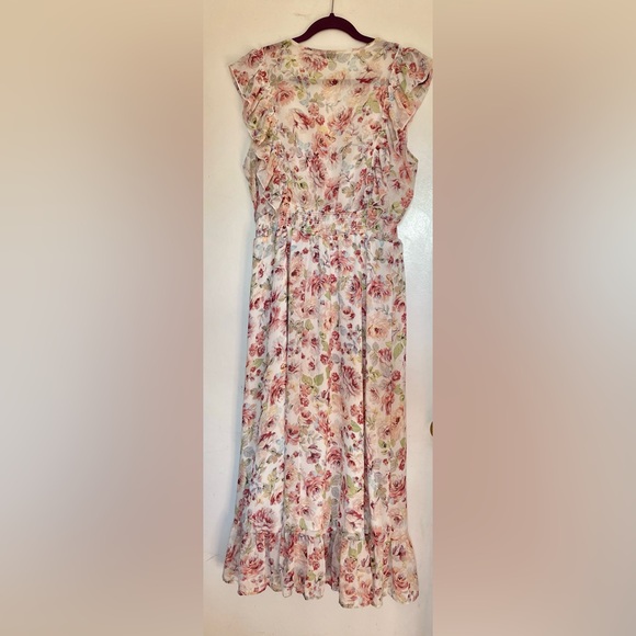 Floral Flirty Dress by Suzy Shier - Picture 3 of 7